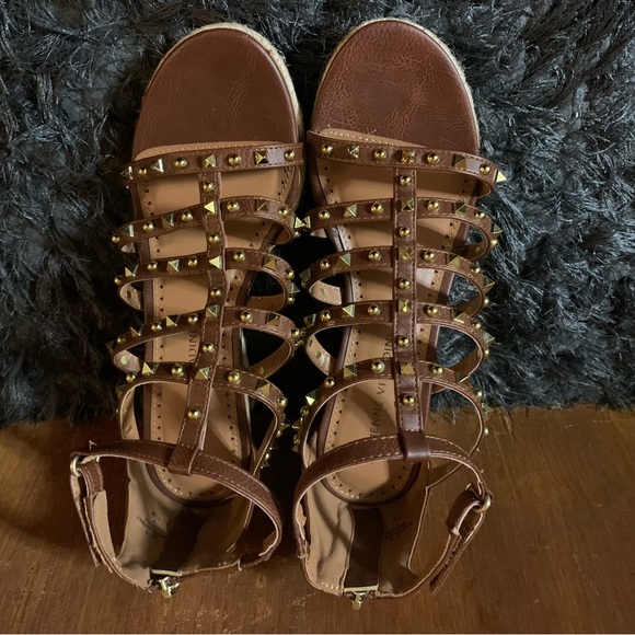 Adrienne Vittadini Catus Sandals - Picture 1 of 4